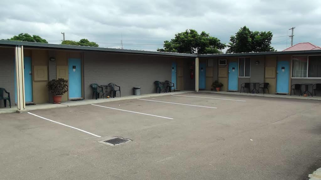 Country Motor Inn Singleton Extérieur photo