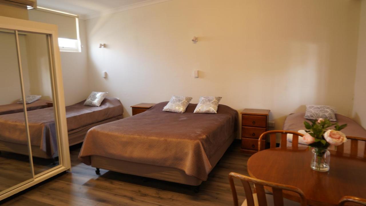 Country Motor Inn Singleton Extérieur photo